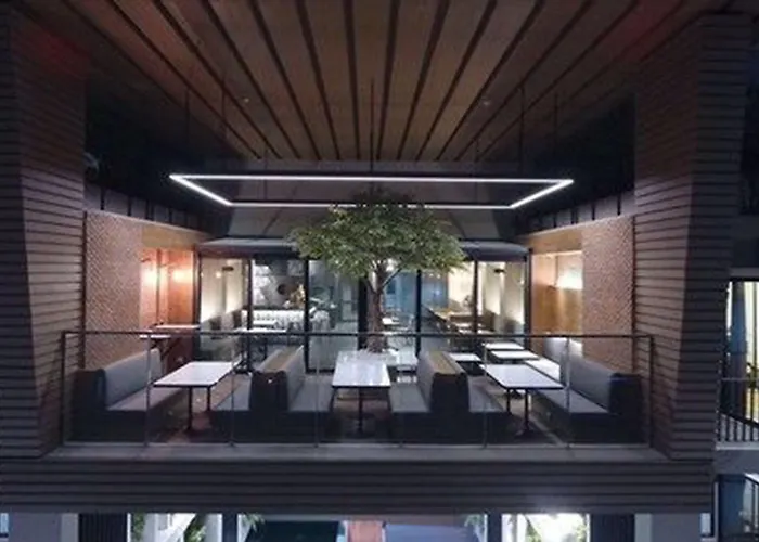 Mii Srinakarin - Sukhumvit